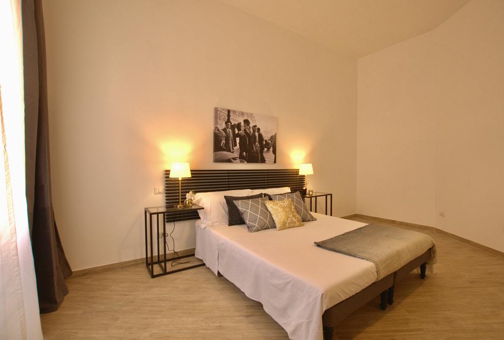 Ostia Holiday Domus In Laterano Roma Ngoại thất bức ảnh