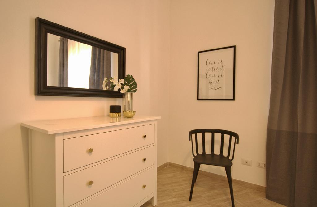 Ostia Holiday Domus In Laterano Roma Ngoại thất bức ảnh