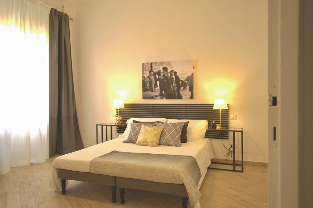 Ostia Holiday Domus In Laterano Roma Ngoại thất bức ảnh