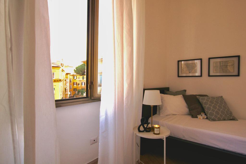 Ostia Holiday Domus In Laterano Roma Ngoại thất bức ảnh